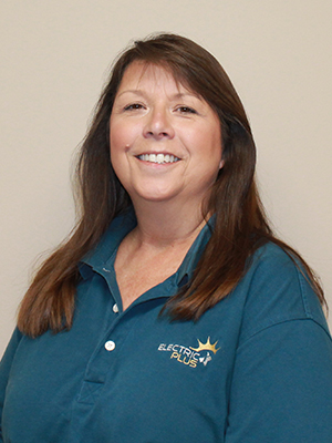 Sue Kimbrell, Admin. Assistant － Lafayette