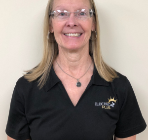 Terri Reynolds, Admin. Assistant － Bloomington