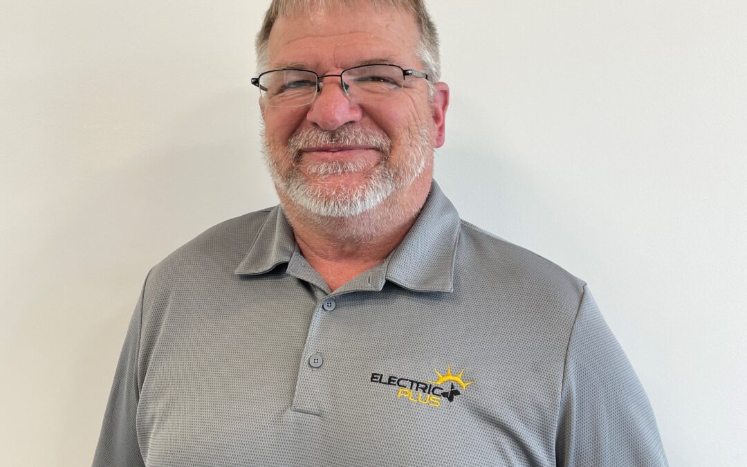 Lester Lowery, Field Project Manager